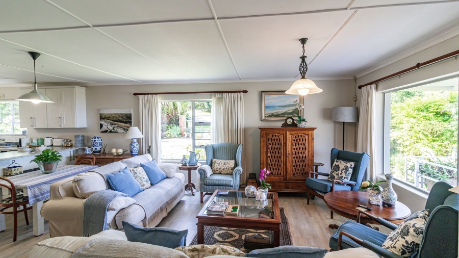 3 Bedroom Property for Sale in Sunrise On Sea Eastern Cape